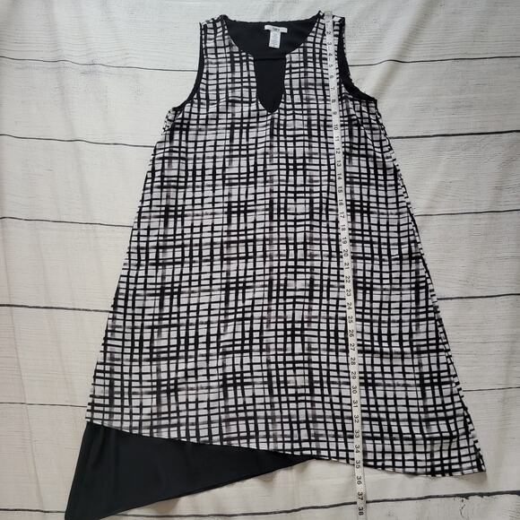 Bar III Size S	Women's Black Grid Print Handkerchief Hem Shift Dress - Picture 7 of 9